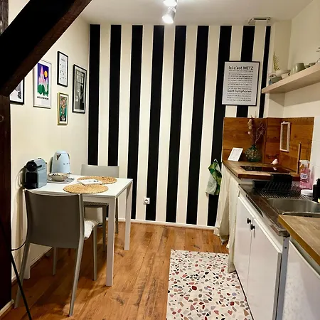 Fleure De Ly / Superb Flat In Old Town